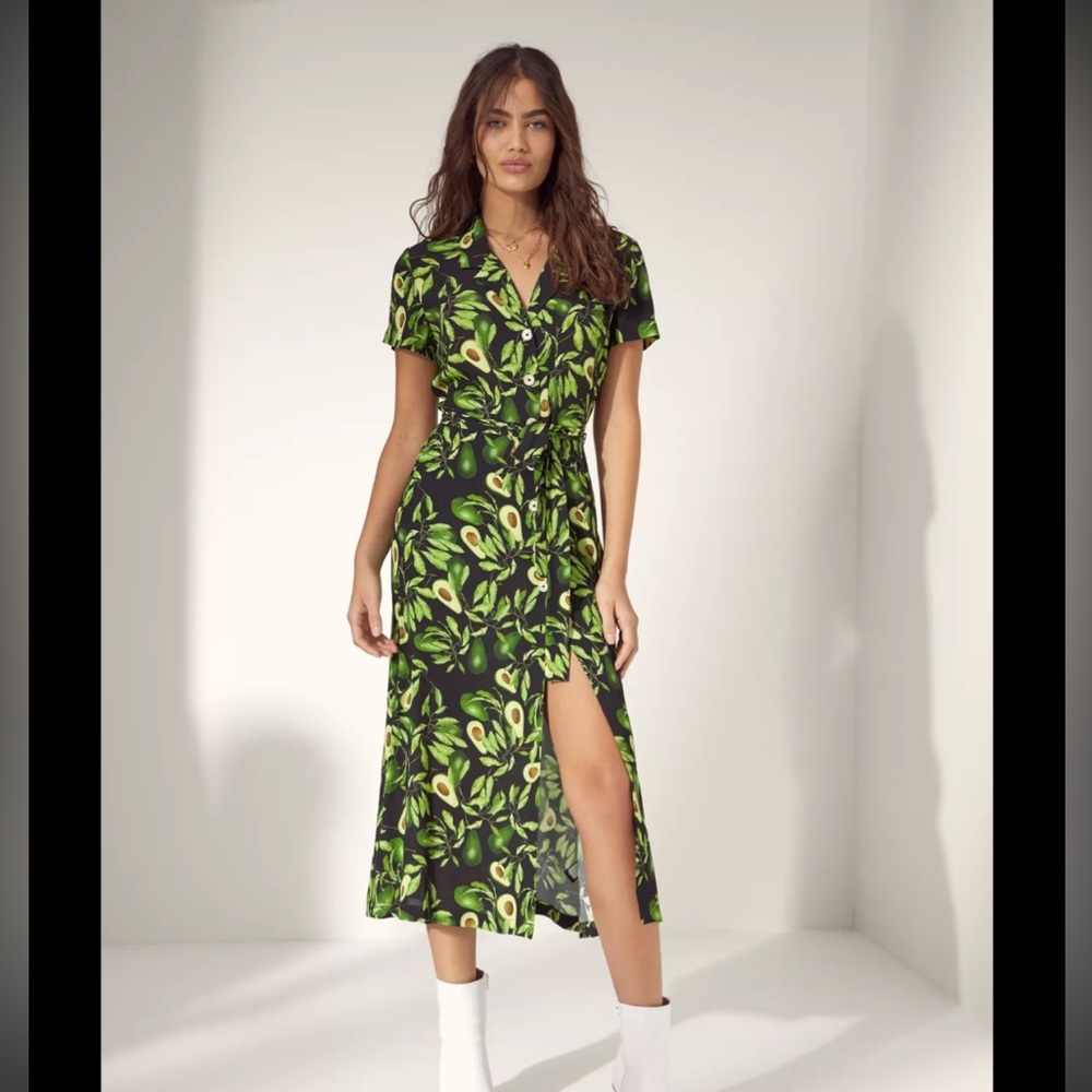 Aritzia wilfred avocado button up dress